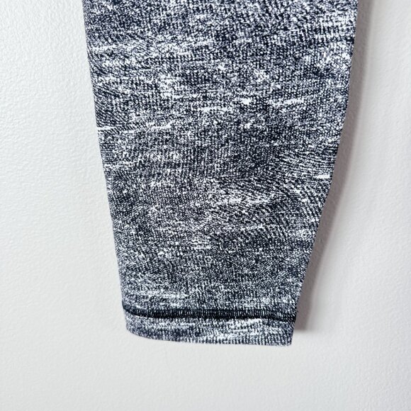 Lululemon leggings Wunder Under Low Rise Tight size 10 - Picture 12 of 17